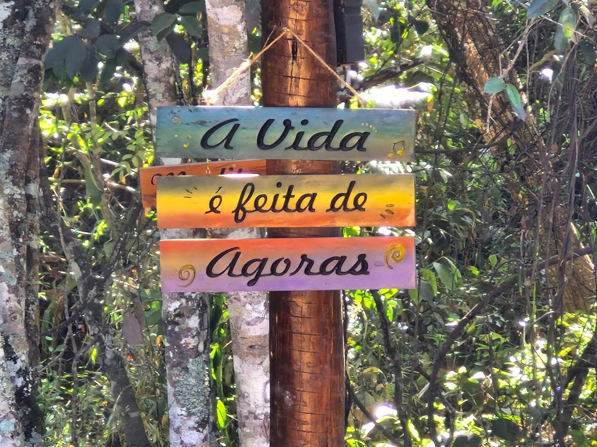Alexania Chale Recanto - Ofuro, Banheira, Vista, Cachoeira E Lago מראה חיצוני תמונה